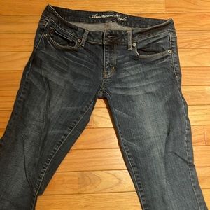Dark blue American Eagle skinny low waist jean, great condition
